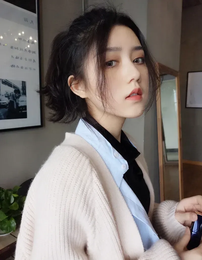 Tổng hợp bộ ảnh gái xinh tóc ngắn đẹp, cuốn hút mọi ánh nhìn