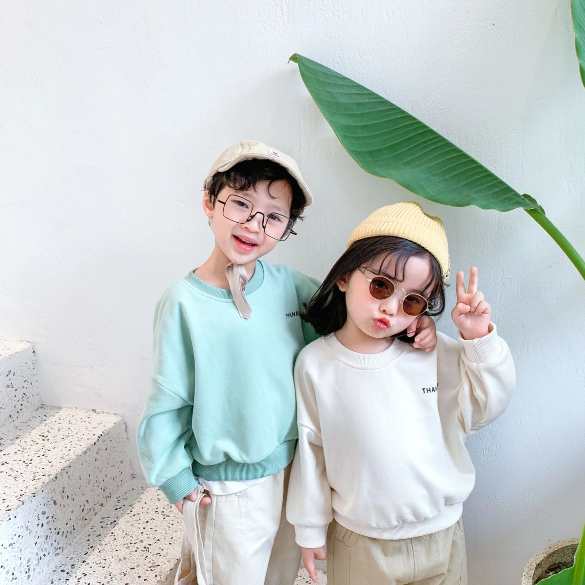 Avatar cặp em bé cực kỳ dễ thương