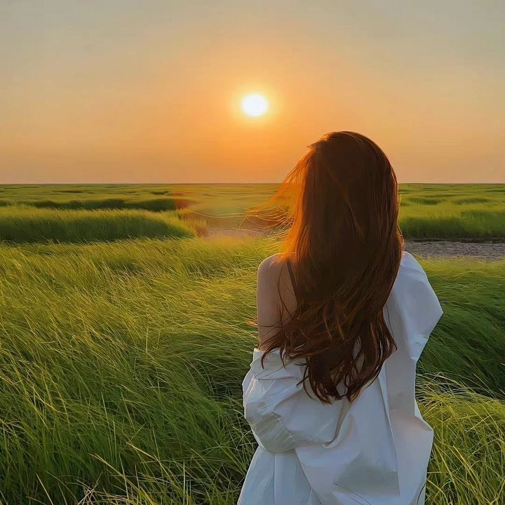 Avatar đẹp cho nữ mang phong cách tối giản