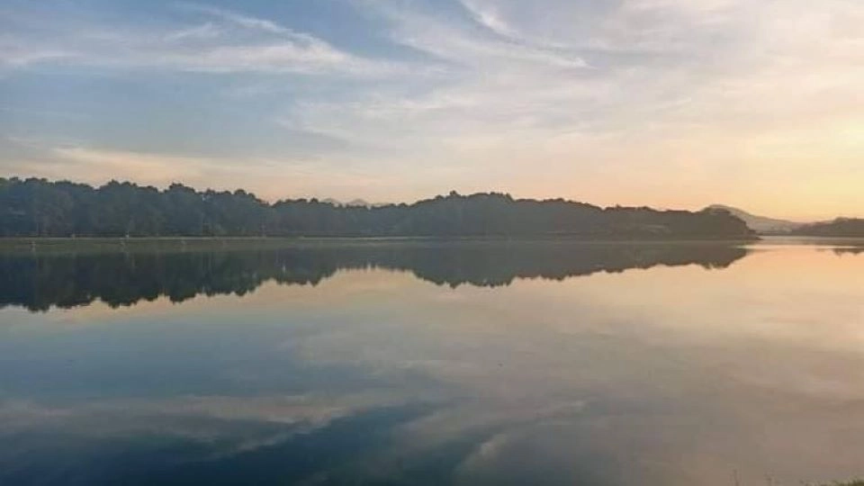 Hình nền Zalo buồn cho những ngày tâm trạng