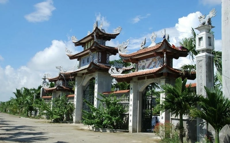 Những đền chùa nổi tiếng và lâu đời ở Việt Nam