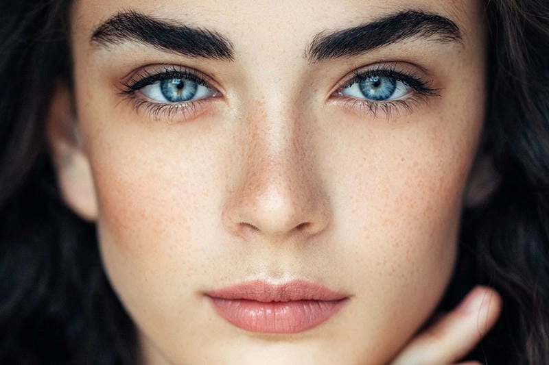 Giải mã người có chân mày rậm trong nhân tướng học tốt hay xấu