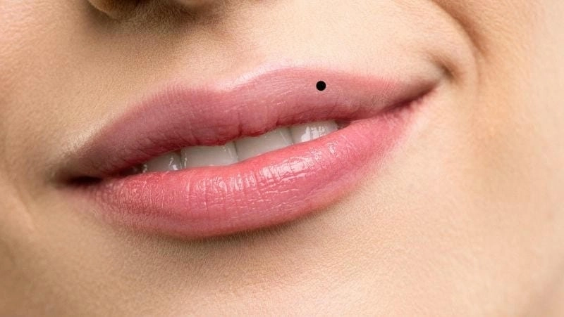 Khám phá xem tướng qua nốt ruồi trên môi nói lên điều gì