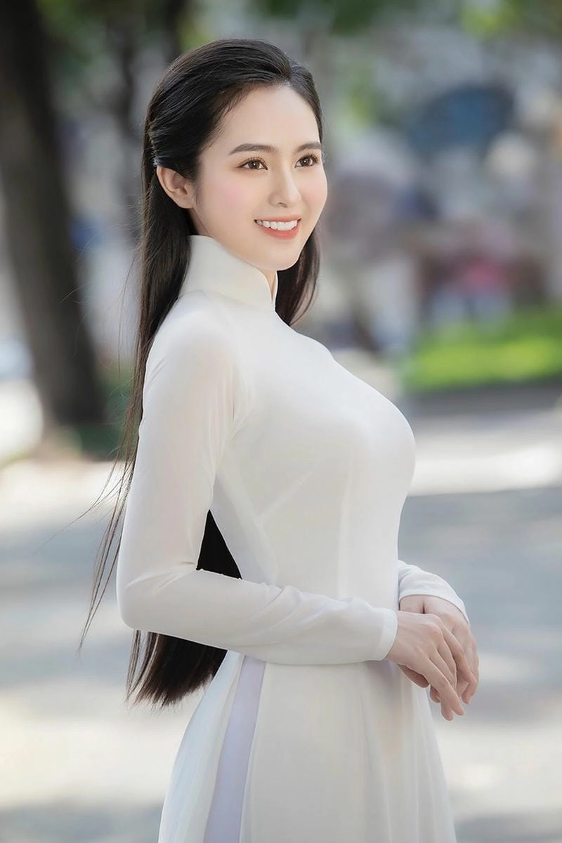 Săn hình ảnh áo dài trắng nữ sinh