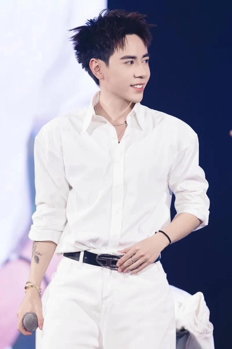 Gợi ý ảnh quang hùng cute