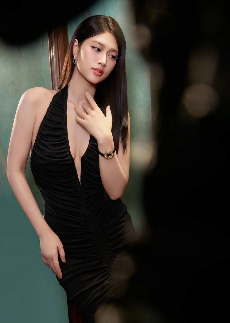 Cùng ngắm hoa hậu Đoàn Thiên Ân