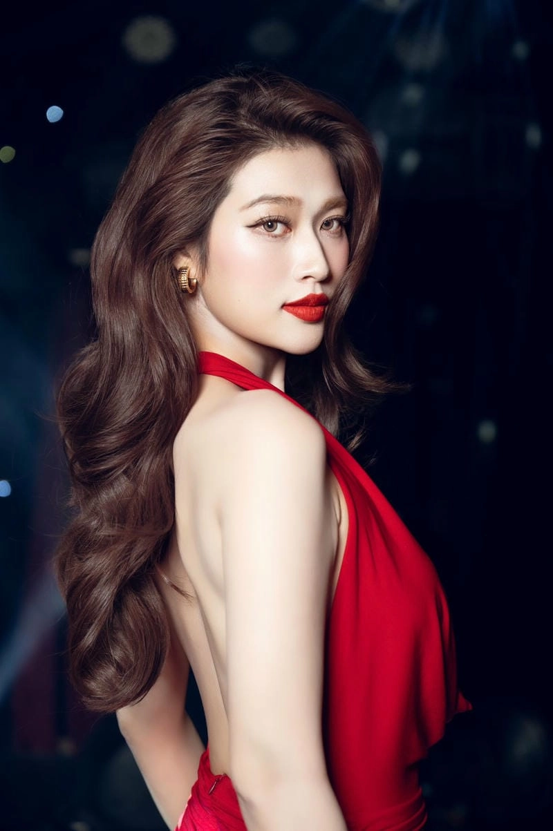 Chiêm ngưỡng vẻ đẹp Đoàn Thiên Ân xinh đẹp