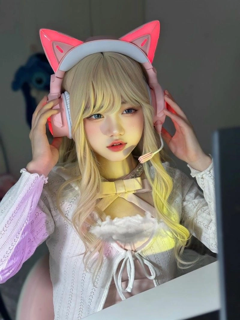 Tìm hiểu lý do ảnh gái xinh chơi game khiến fan 