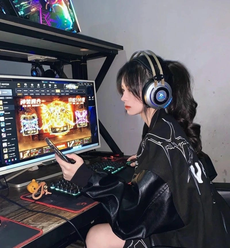 Tìm kiếm gái xinh chơi PUBG