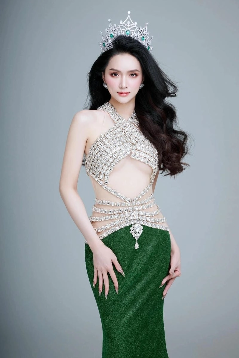 Những khoảnh khắc Hương Giang cuốn hút