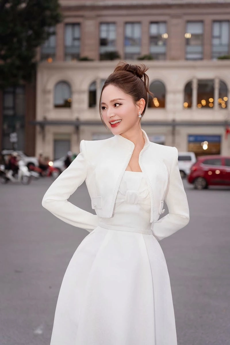 Cùng ngắm Lan Phương diễn viên