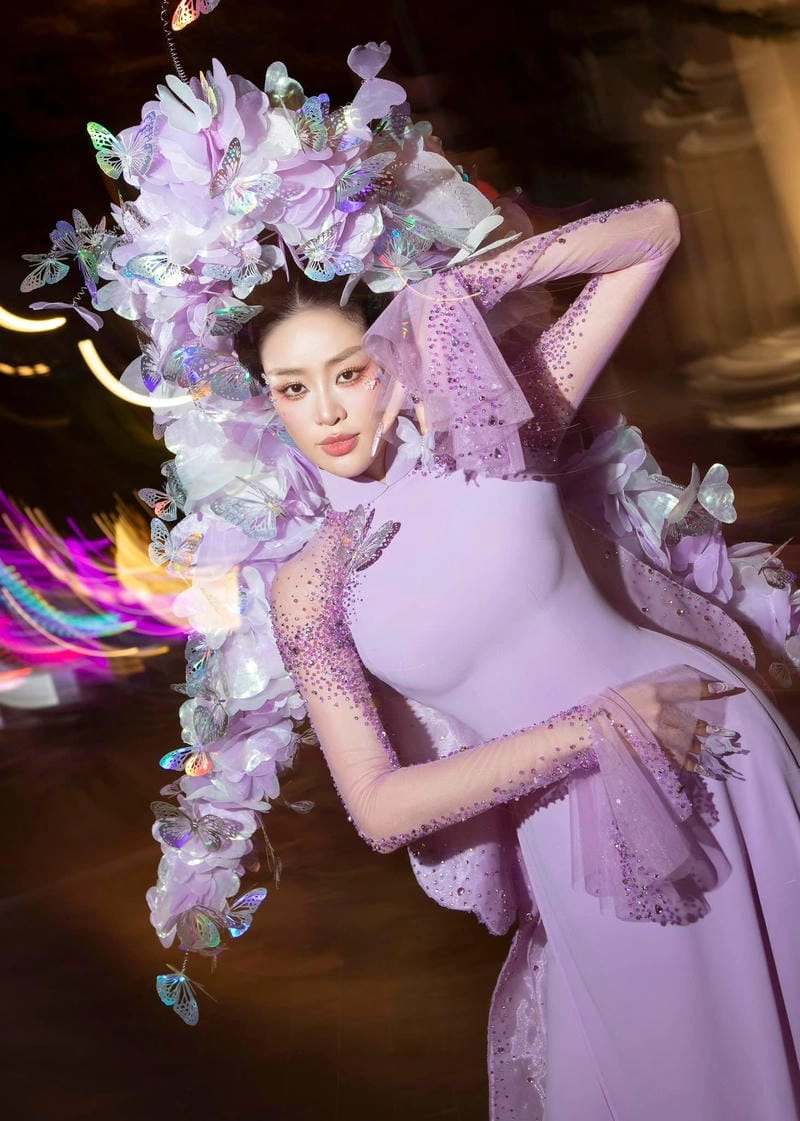 Những khoảnh khắc Khánh Vân phong cách