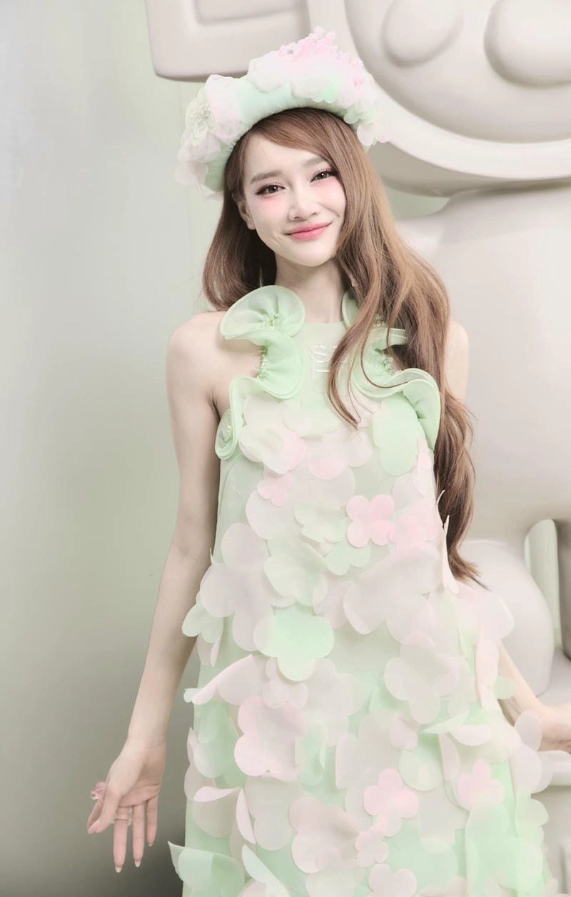 Tìm kiếm Nhã Phương quyến rũ