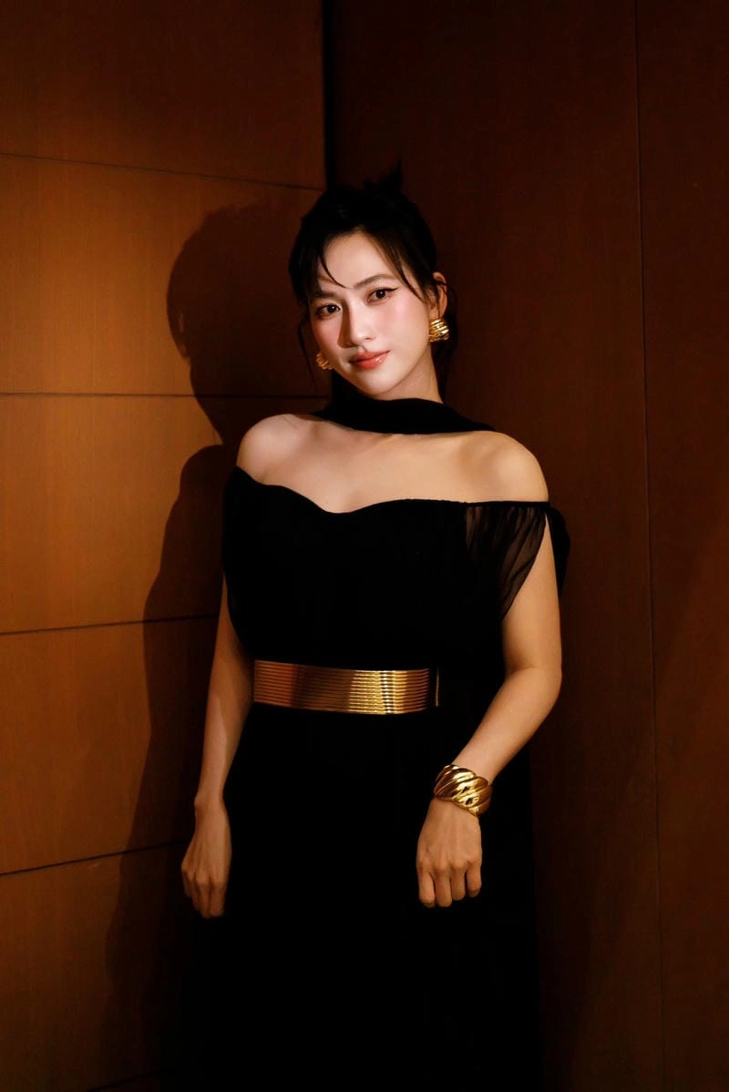 Tổng hợp hình ảnh Phương Anh Đào đời thường