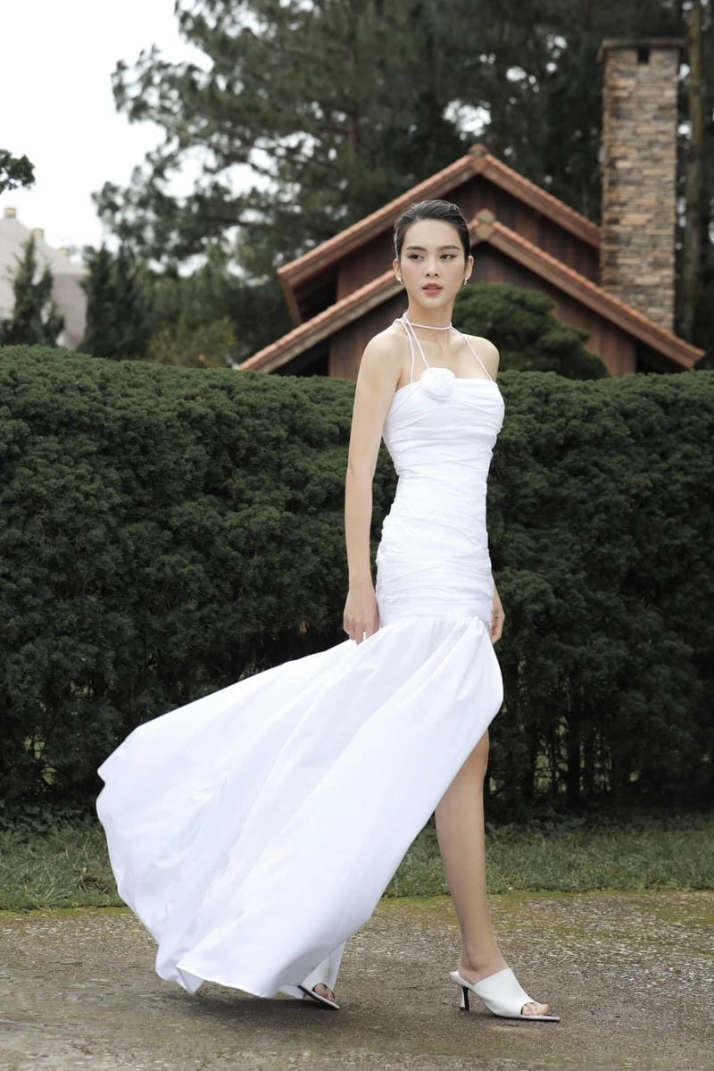 Cùng ngắm Quỳnh Lương trẻ trung