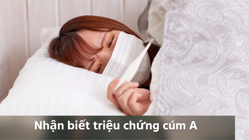 Người bệnh kiểm tra thân nhiệt khi có dấu hiệu sốt cao đột ngột