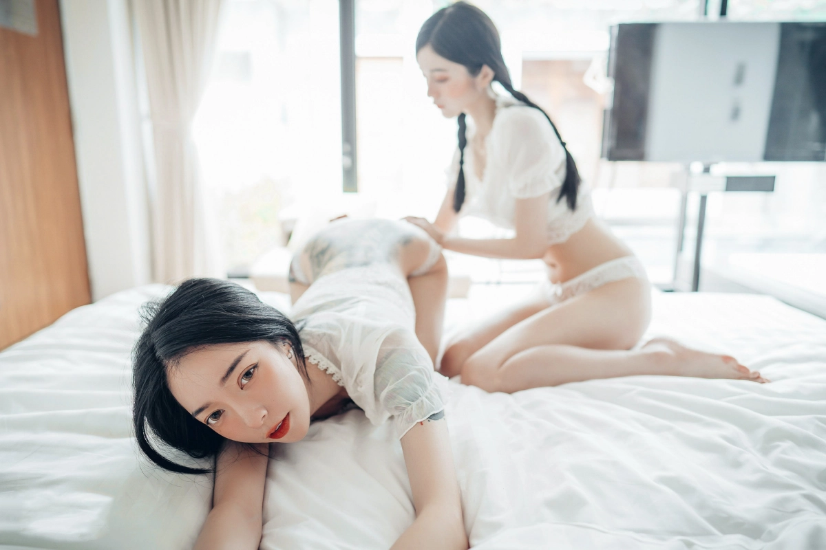 Flutter vú to căng tròn sexy mê ly tuyệt đối