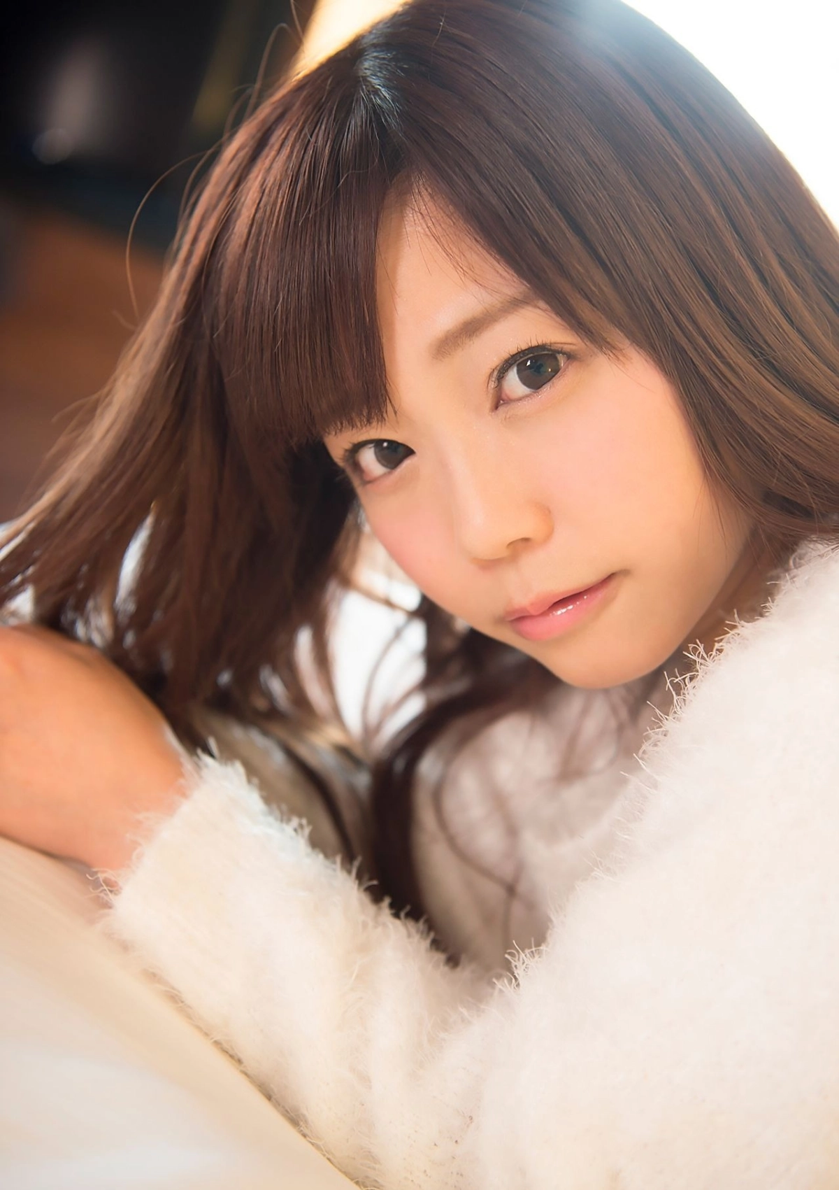 Miharu Usa quay lưng cong cháy sexy nhìn là đổ gục