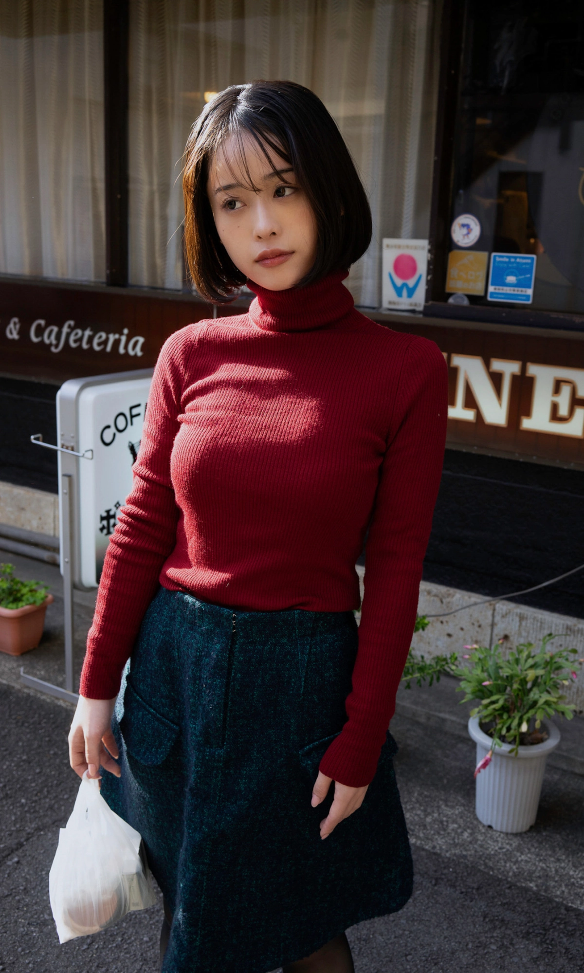 MINAMO môi căng ướt sexy cuốn hút điên đảo