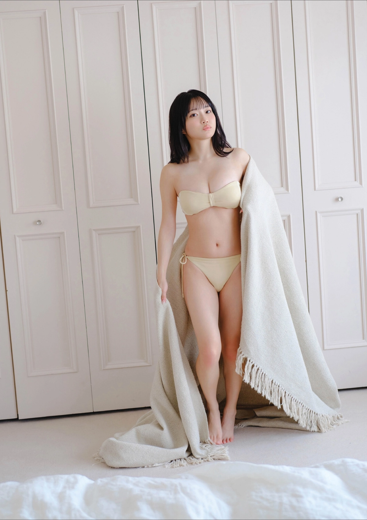 Miyu Kishi vú to căng tròn sexy mê ly tuyệt đối