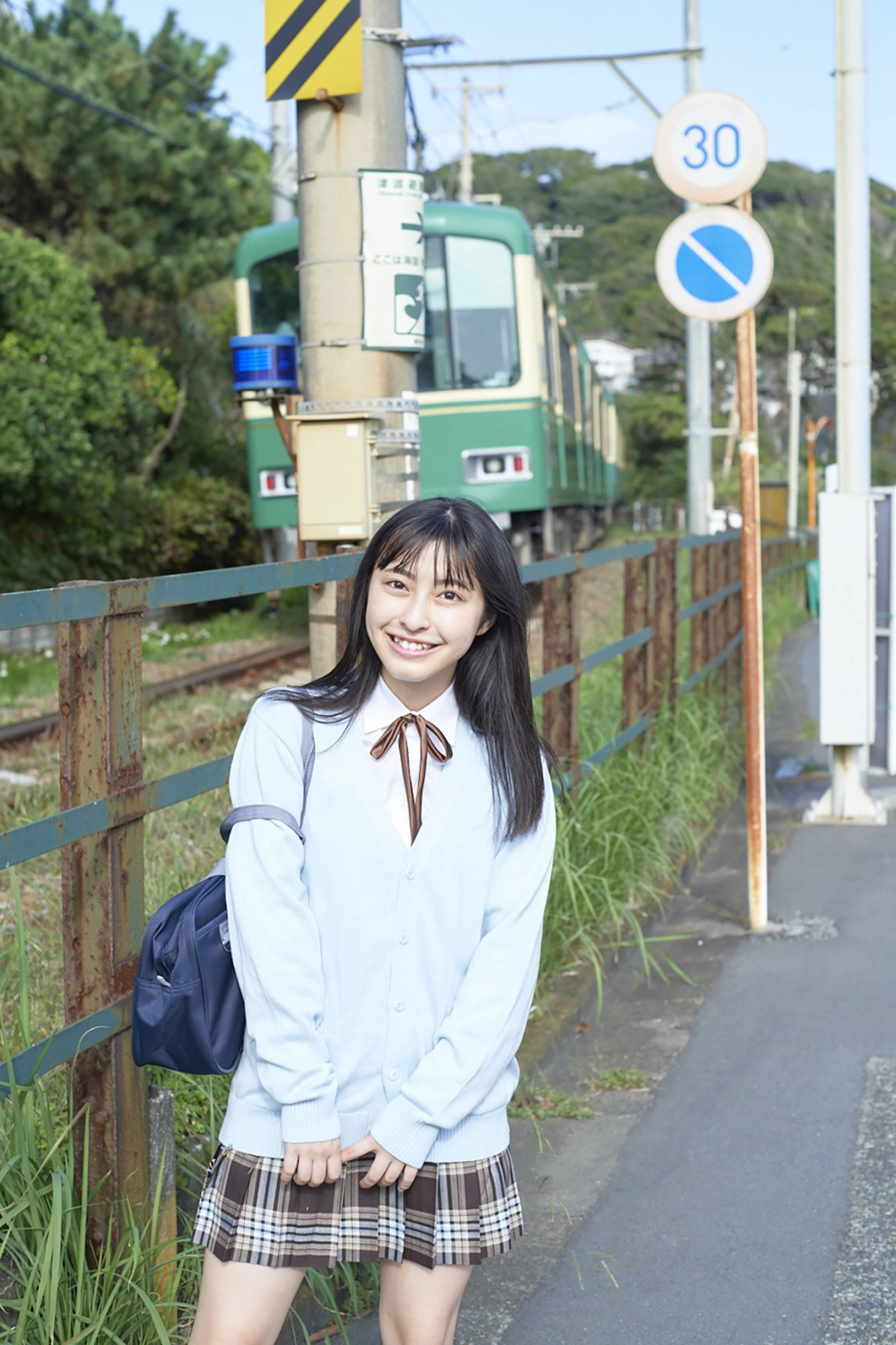 Tsukune Takeuchia ánh mắt dâm tình nóng bỏng cuồng nhiệt