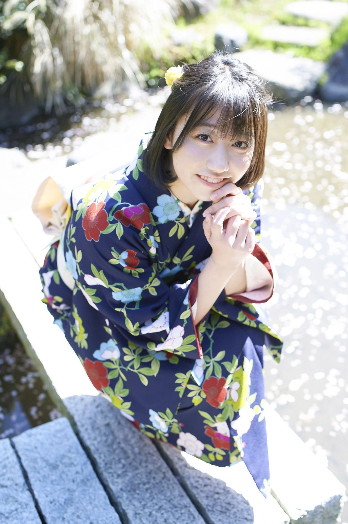 Ánh mắt gợi cảm của Wada Sakurako khiến tim loạn