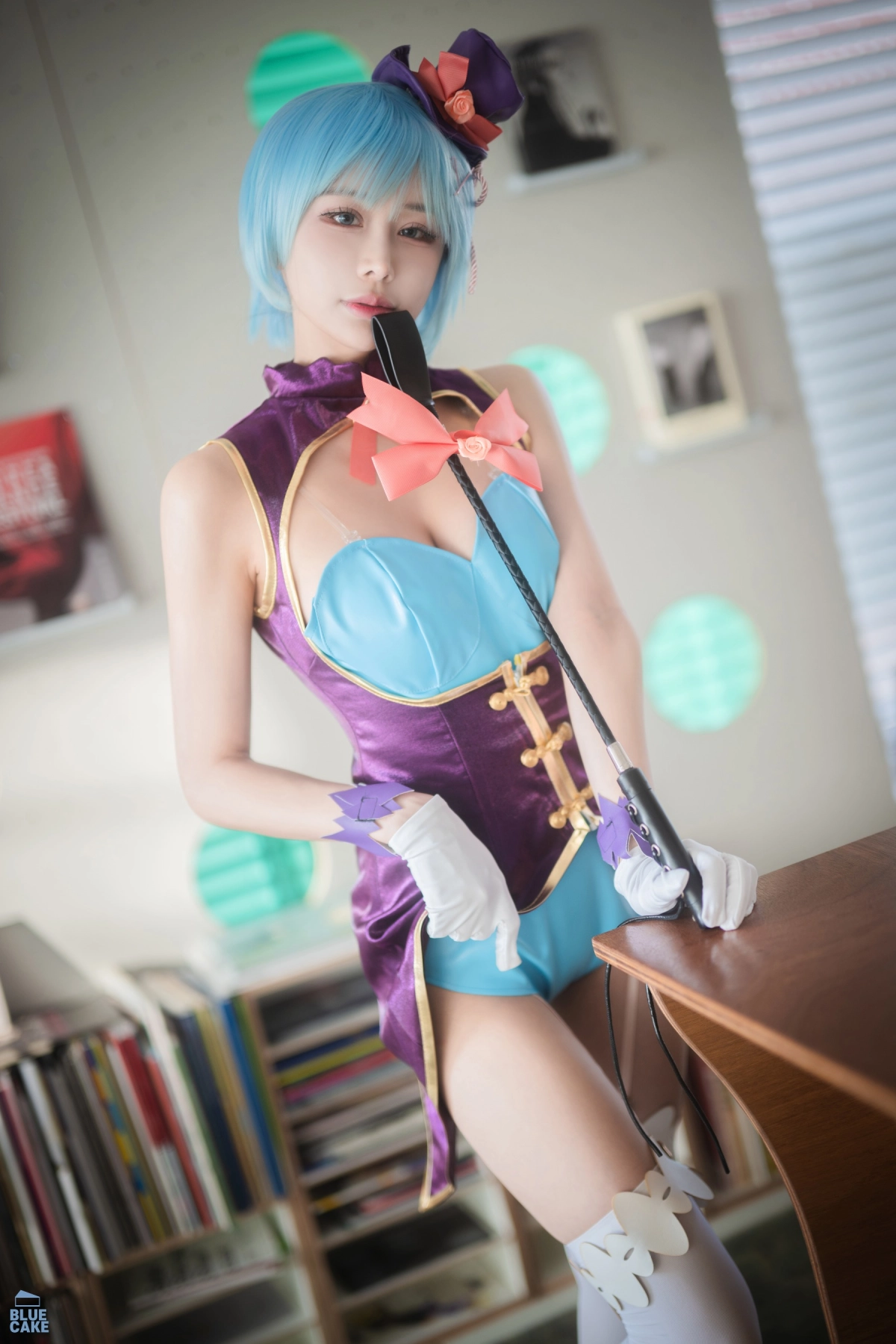 Yeon Yu quay lưng cong cháy sexy nhìn là đổ gục