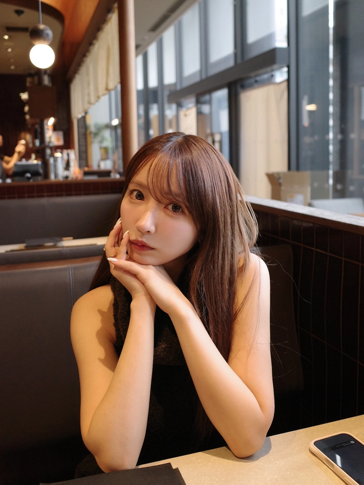 Đường cong của Mikami Yua thu hút mọi ánh nhìn