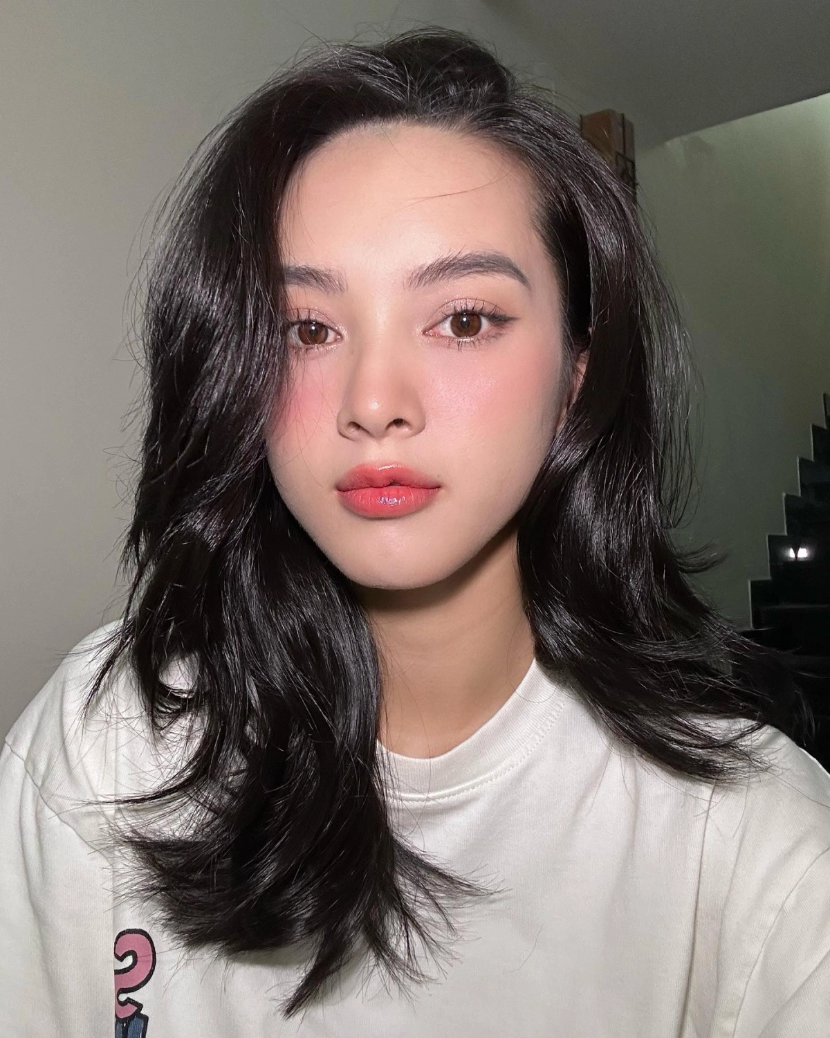 Gái xinh dễ thương mang vẻ đẹp tự nhiên và gần gũi.