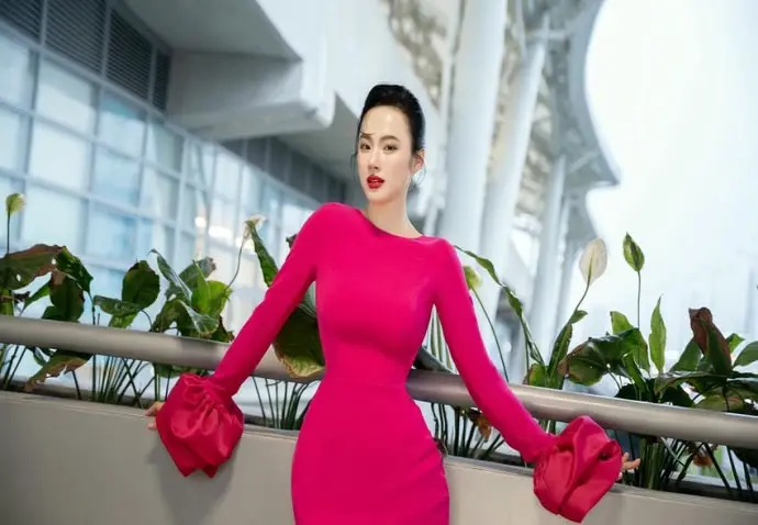 Ngắm ảnh Angela Phương Trinh với phong cách biến hóa