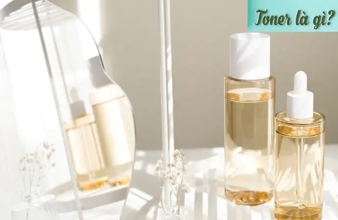 Toner là gì? Bí quyết dưỡng da mịn màng từ bước đầu tiên