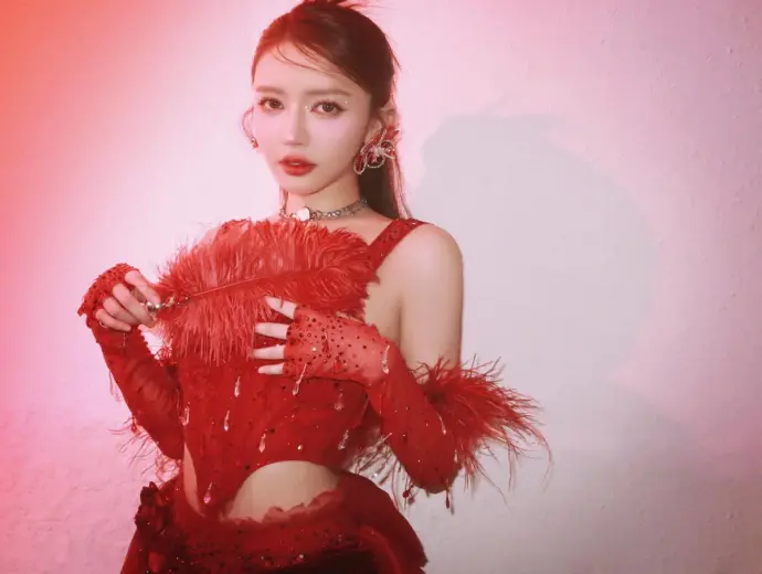 Top ảnh Bích Phương đẹp khiến fan say đắm không rời