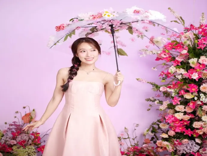 Top ảnh Khánh Vy cực xinh và thần thái đầy lôi cuốn