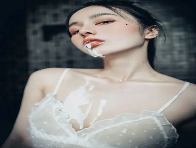 Ngắm Flutter quyến rũ chết người trong bộ ảnh mới nhất