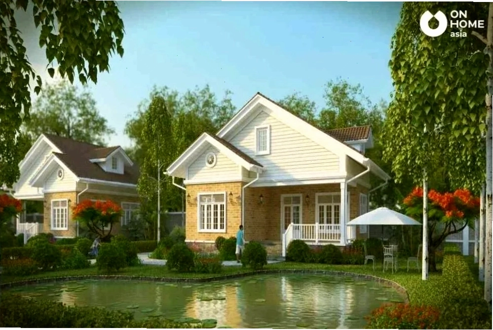 Ao hồ trước nhà hình bán nguyệt