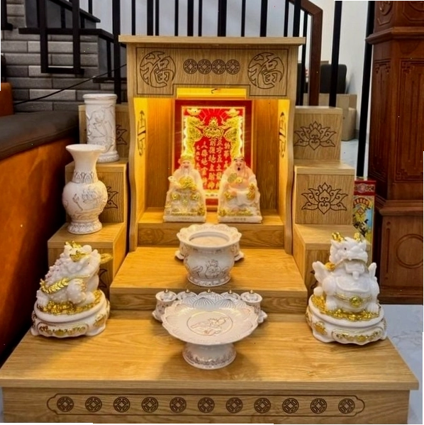 Bàn thờ ông Địa Thần Tài kích thước nhỏ gọn