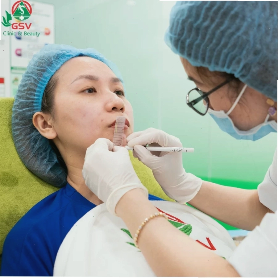 Cải thiện tướng số cho người cằm ngắn bằng cách rèn luyện sự tự tin