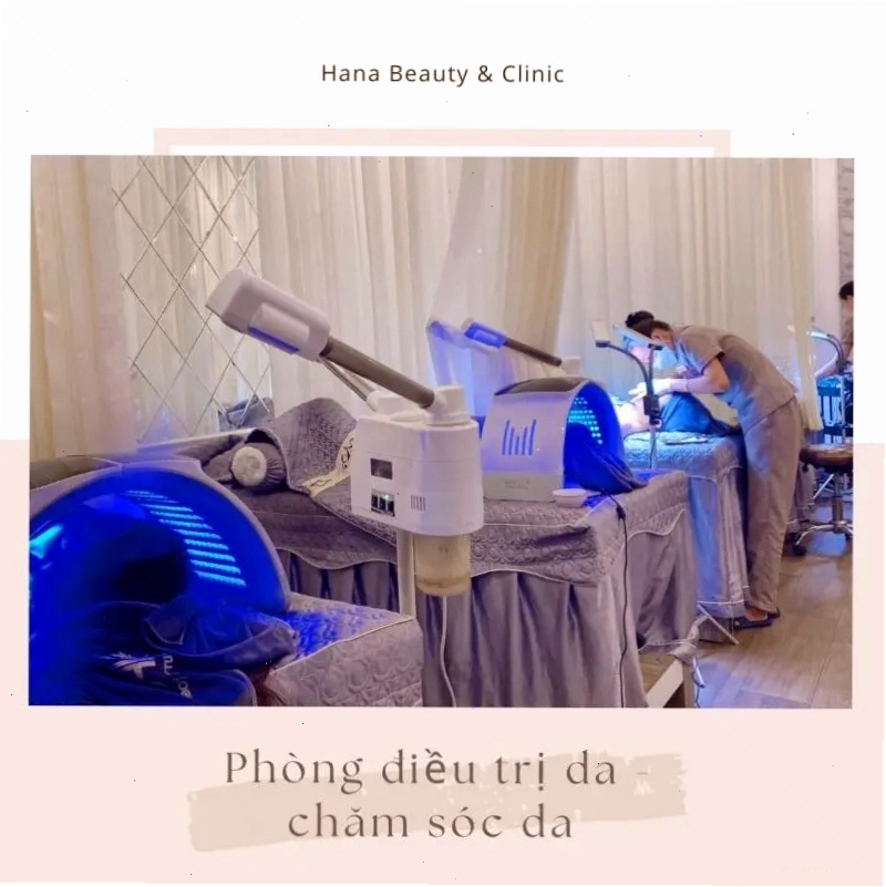 Cặp đôi bạn thân nữ chọn avatar người thật với phong cách đời thường