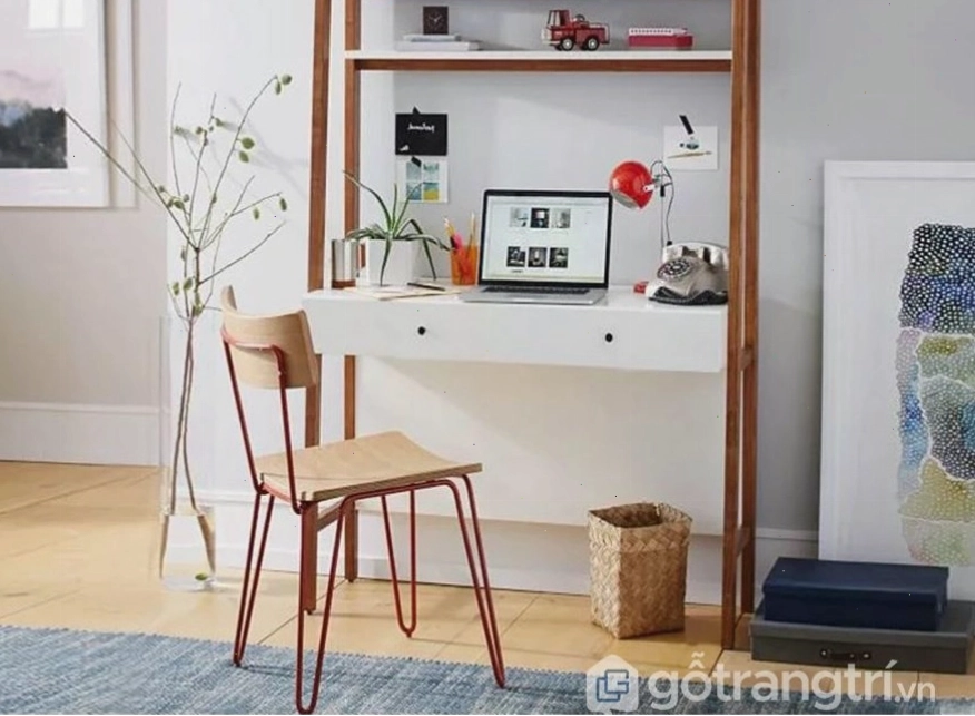 Cây xanh trên bàn làm việc mệnh Kim
