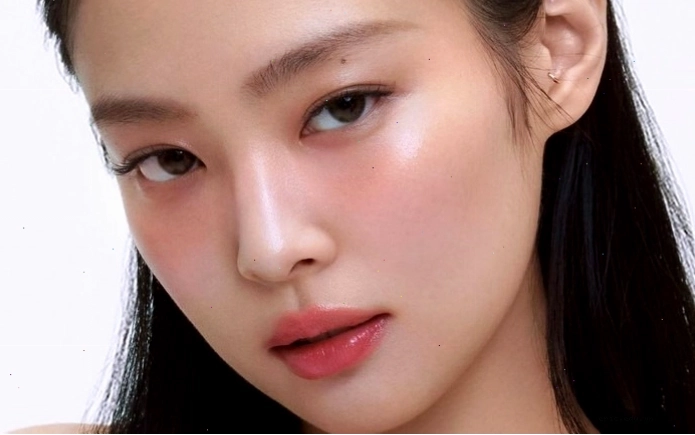 Đặc điểm nhận biết tướng mắt phượng với đuôi mắt dài và xếch lên