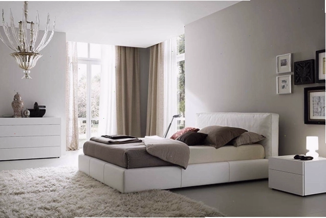 Giường ngủ đặt lệch hướng cửa để đón sinh khí tốt