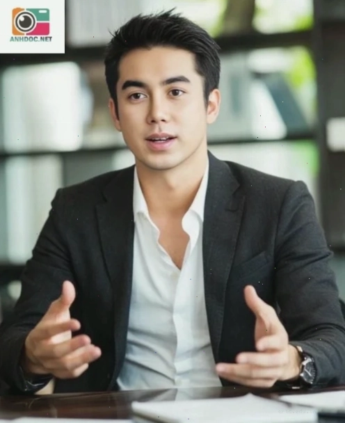 Hình ảnh meme minh họa cho meme mất não, thể hiện sự suy nghĩ