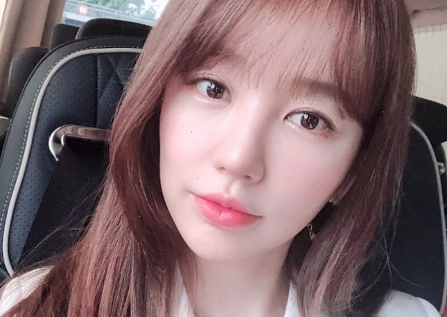 Hình ảnh minh họa dáng môi chẻ với rãnh rõ nét ở giữa