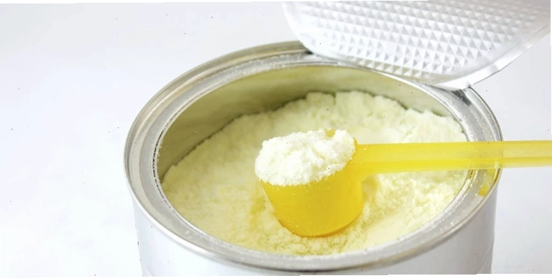Hình ảnh minh họa sữa công thức với các thành phần dinh dưỡng