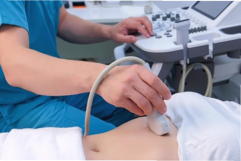 Hình ảnh siêu âm cho thấy các viên sỏi trong gan
