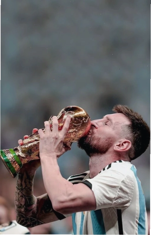 Hình nền Leo Messi 4K ăn mừng chức vô địch World Cup