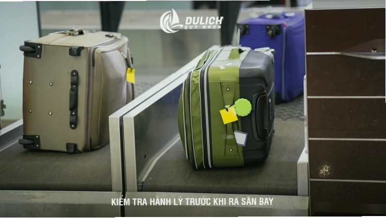 Kiểm tra hành lý trước khi ra sân bay