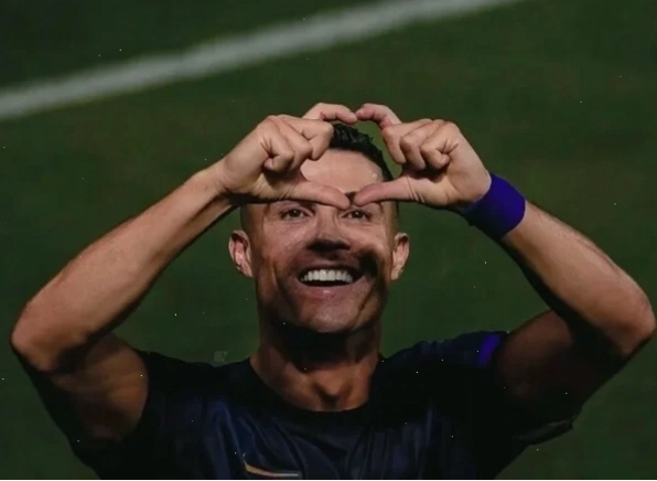 Meme Ronaldo hài hước và sáng tạo