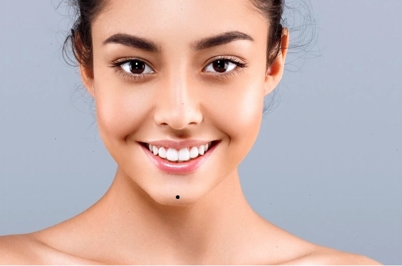 Nốt ruồi ở cằm phụ nữ mang ý nghĩa về tài lộc và sự ổn định