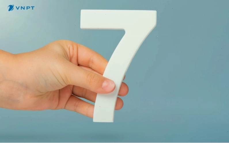 Số 7 giúp mệnh Thủy mạnh mẽ hơn